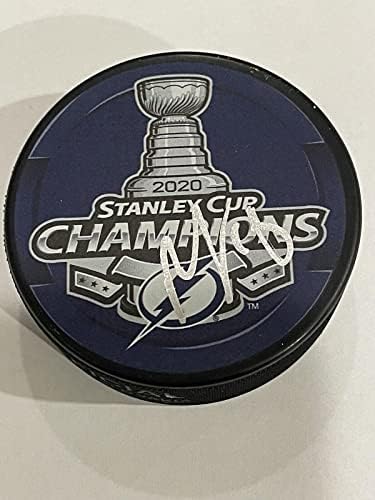 Ondrej Palat Aláírt 2020 Stanley-Kupa Bajnokok Tampa Bay Lightning Jégkorong egy - Dedikált NHL Korong